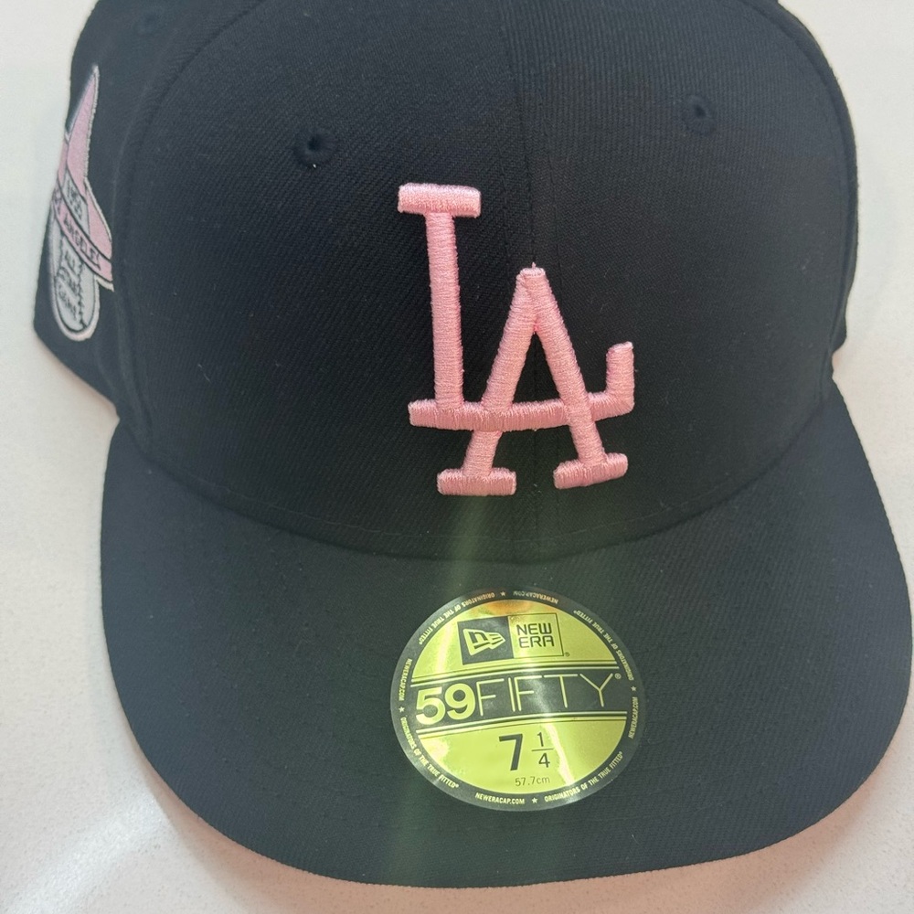 New Era Black and Pink 59FIFTY Fitted Hat Los Angeles Dodgers